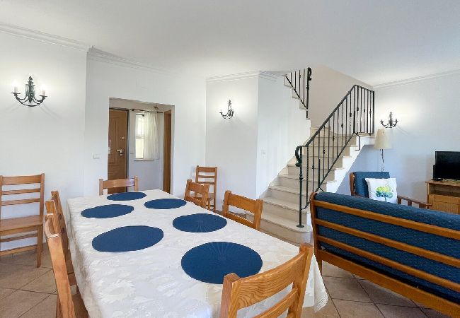 Villa em Albufeira - Moradia T3 Águia Marina, com piscina e churrasqueira  Villa em Albufeira - Moradia T3 Águia Marina, com piscina e churrasqueira