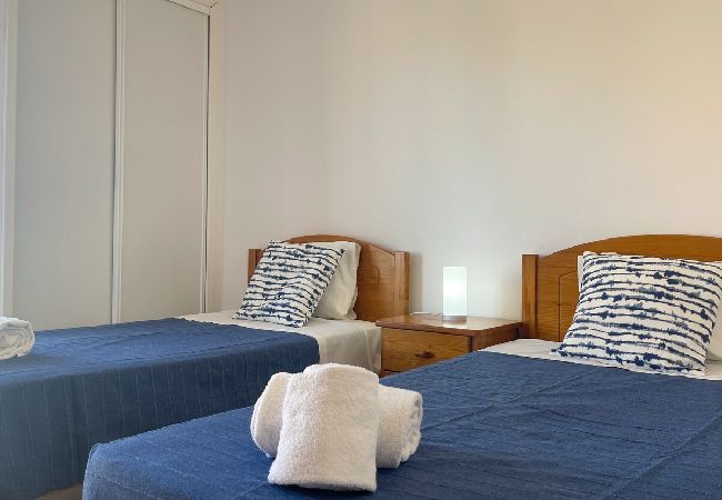 Villa em Albufeira - Moradia T3 Águia Marina, com piscina e churrasqueira  Villa em Albufeira - Moradia T3 Águia Marina, com piscina e churrasqueira