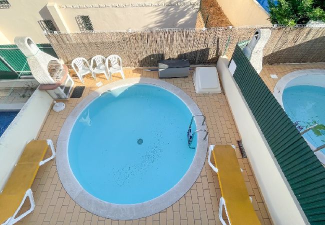 Villa em Albufeira - Moradia T3 Águia Marina, com piscina e churrasqueira  Villa em Albufeira - Moradia T3 Águia Marina, com piscina e churrasqueira