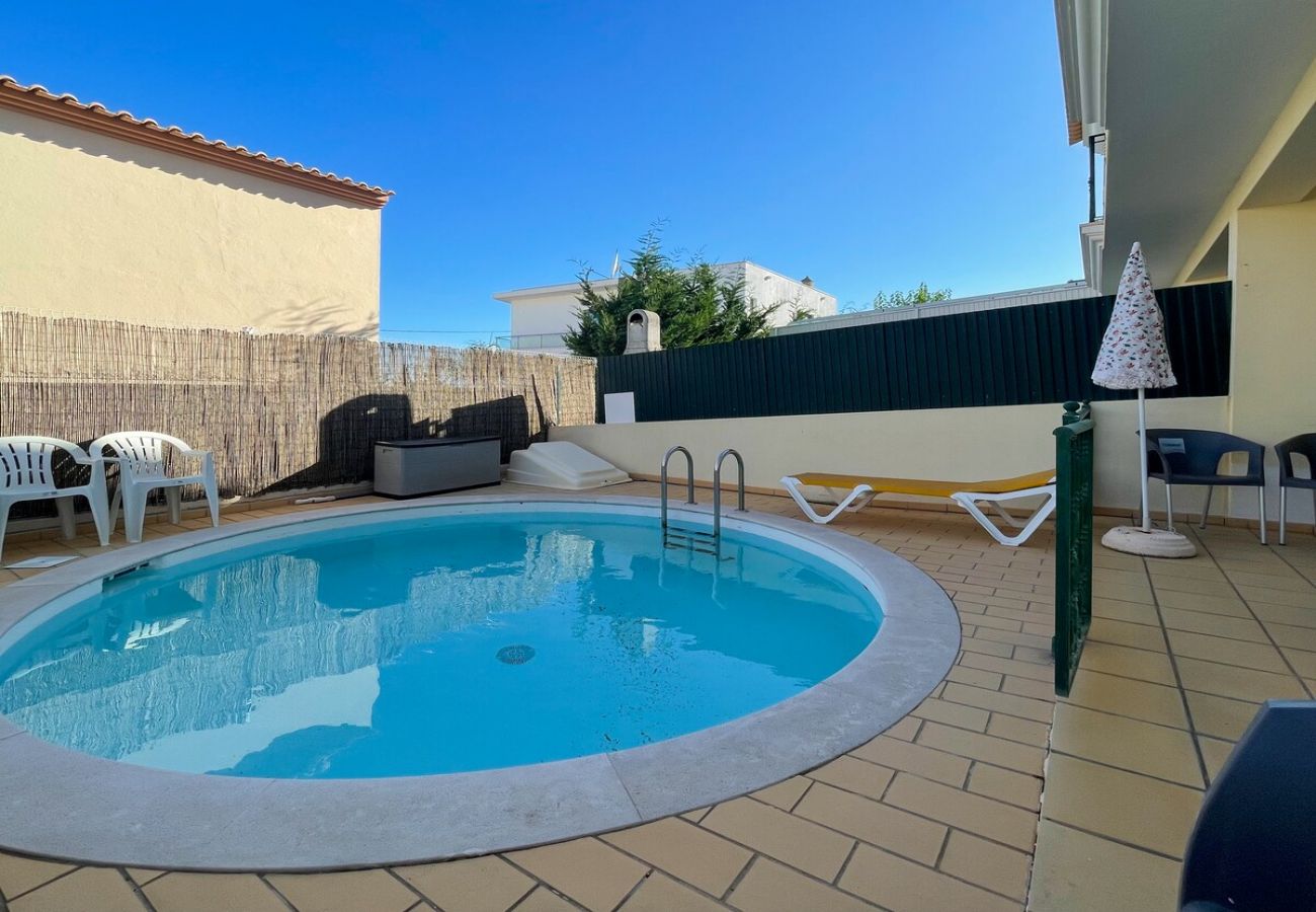 Villa em Albufeira - Moradia T3 Águia Marina, com piscina e churrasqueira 