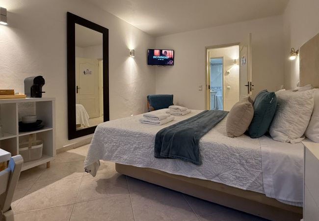 Quarto em Albufeira - Sofeelings, Quarto Praia_Piso 1, Baixa de Albufeira Quarto em Albufeira - Sofeelings, Quarto Praia_Piso 1, Baixa de Albufeira