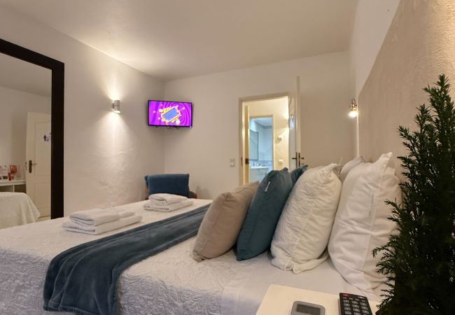 Quarto em Albufeira - Sofeelings, Quarto Praia_Piso 1, Baixa de Albufeira Quarto em Albufeira - Sofeelings, Quarto Praia_Piso 1, Baixa de Albufeira