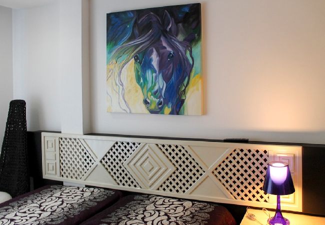 Apartamento em Albufeira - Apartamentos Costa de Ouro T2-Marina de Albufeira  Apartamento em Albufeira - Apartamentos Costa de Ouro T2-Marina de Albufeira