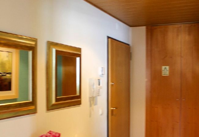 Apartamento em Albufeira - Apartamentos Costa de Ouro T2-Marina de Albufeira  Apartamento em Albufeira - Apartamentos Costa de Ouro T2-Marina de Albufeira