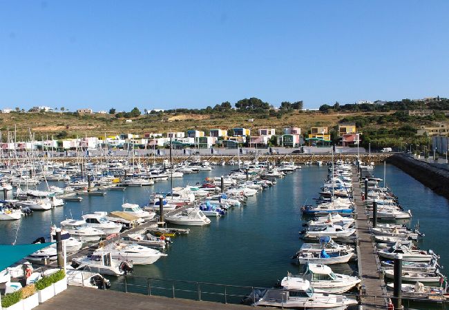 Apartamento em Albufeira - Apartamentos Costa de Ouro T2-Marina de Albufeira  Apartamento em Albufeira - Apartamentos Costa de Ouro T2-Marina de Albufeira