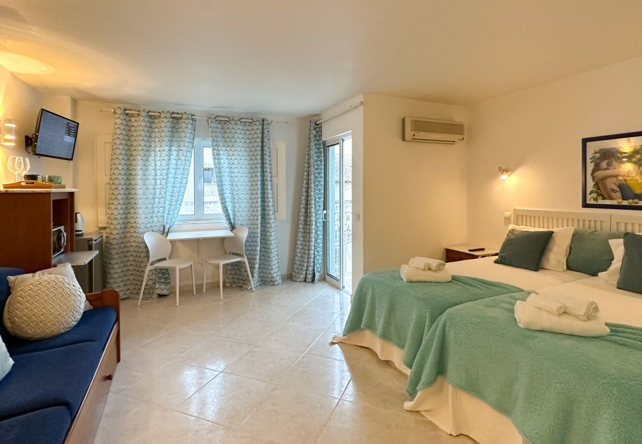 Quarto em Albufeira - Sofeelings, Quarto Mar_Piso 2, Baixa de Albufeira