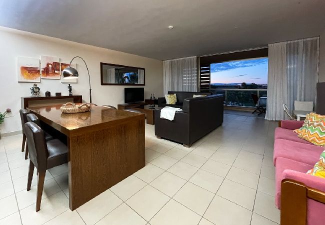 Apartamento em Albufeira - Herdade dos Salgados,T3, 11B-2A,Vila das Lagoas  Apartamento em Albufeira - Herdade dos Salgados,T3, 11B-2A,Vila das Lagoas