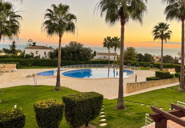 Casa geminada em Albufeira - Cerro de Águia, Albufeira, Moradia T2 c/ piscina Casa geminada em Albufeira - Cerro de Águia, Albufeira, Moradia T2 c/ piscina