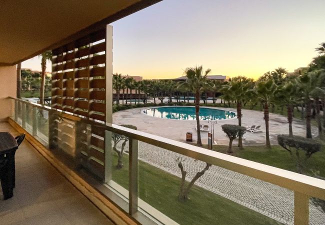 Apartamento em Albufeira - Herdade dos Salgados, T3-8C_1B, Vila das Lagoas, Albufeira Apartamento em Albufeira - Herdade dos Salgados, T3-8C_1B, Vila das Lagoas, Albufeira