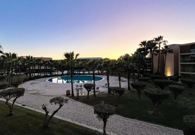 Apartamento em Albufeira - Herdade dos Salgados, T3-8C_1B, Vila das Lagoas, Albufeira Apartamento em Albufeira - Herdade dos Salgados, T3-8C_1B, Vila das Lagoas, Albufeira