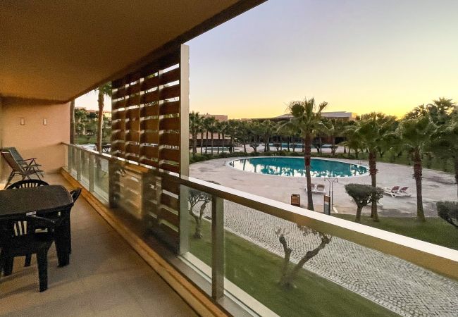 Apartamento em Albufeira - Herdade dos Salgados, T3-8C_1B, Vila das Lagoas, Albufeira Apartamento em Albufeira - Herdade dos Salgados, T3-8C_1B, Vila das Lagoas, Albufeira