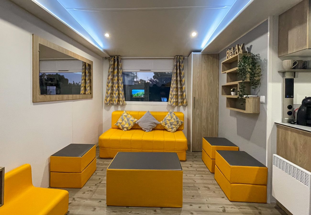 Casa rural em Albufeira - Casa Amarela - Alojamento Rural em Casa Modular