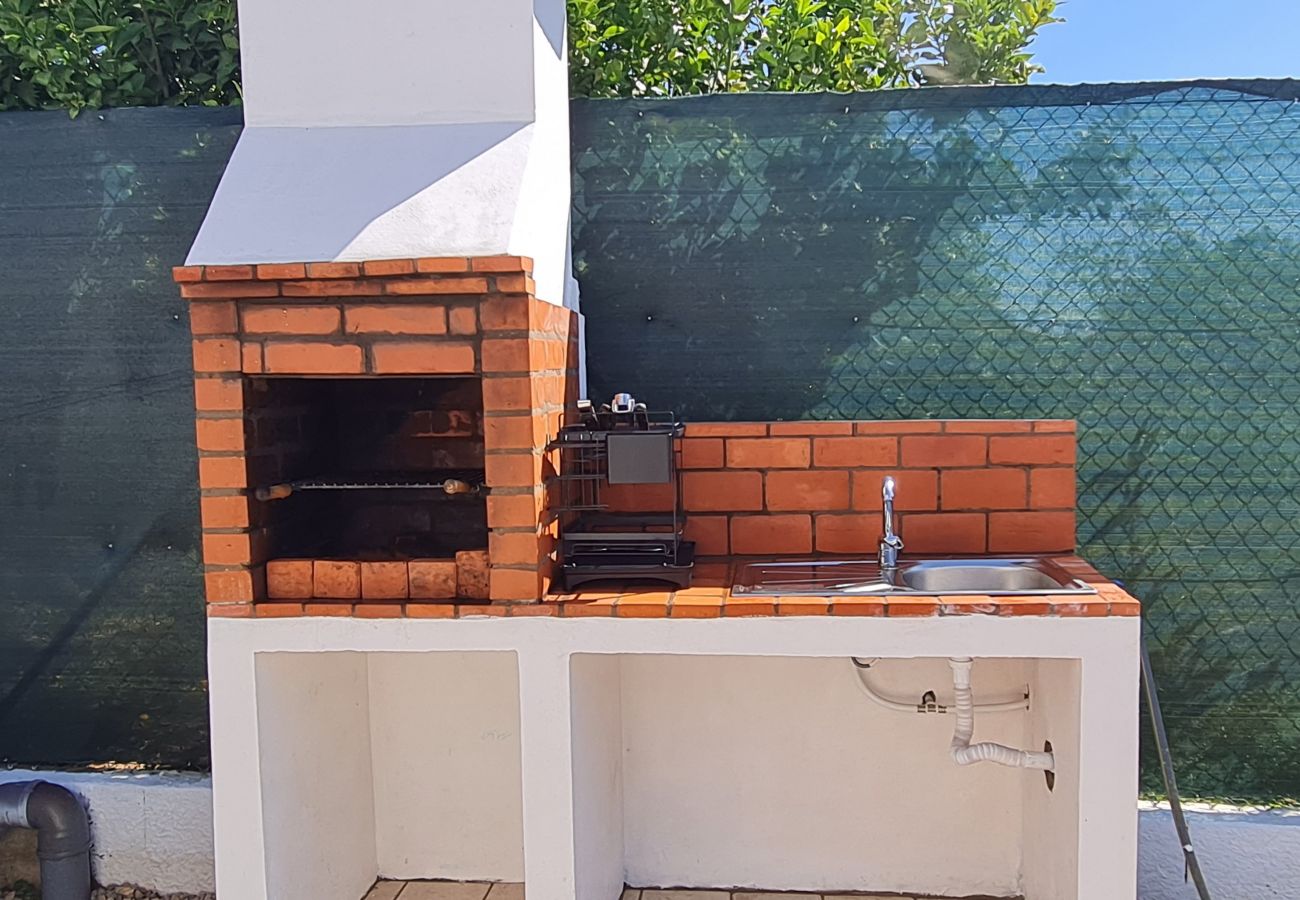 Casa rural em Albufeira - Casa Amarela - Alojamento Rural em Casa Modular