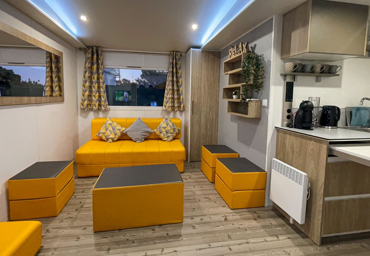 Casa rural em Albufeira - Casa Amarela - Alojamento Rural em Casa Modular