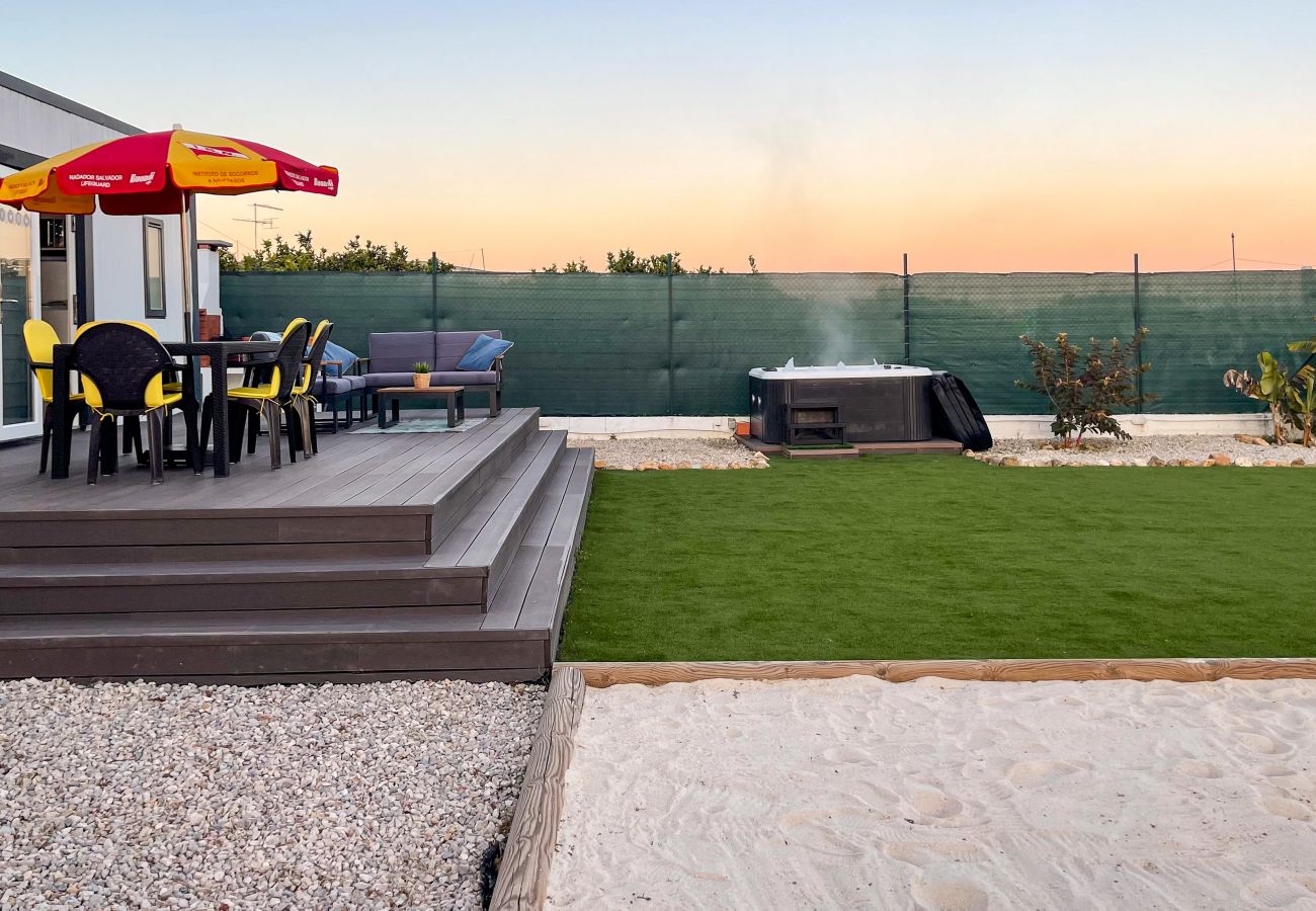 Casa rural em Albufeira - Casa Amarela - Alojamento Rural em Casa Modular