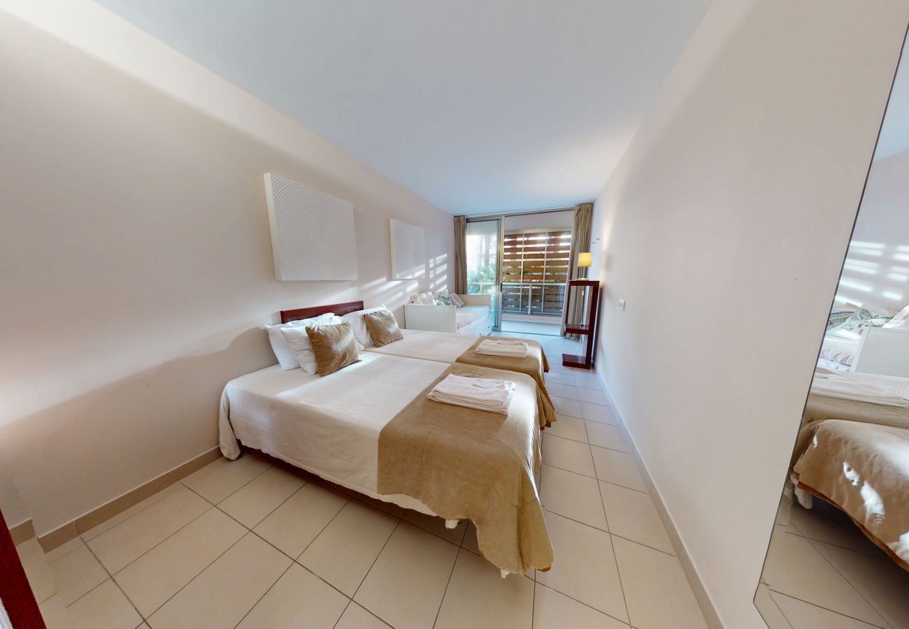 Apartamento em Albufeira - Herdade dos Salgados, T3-8C_0C, Vila das Lagoas, Albufeira