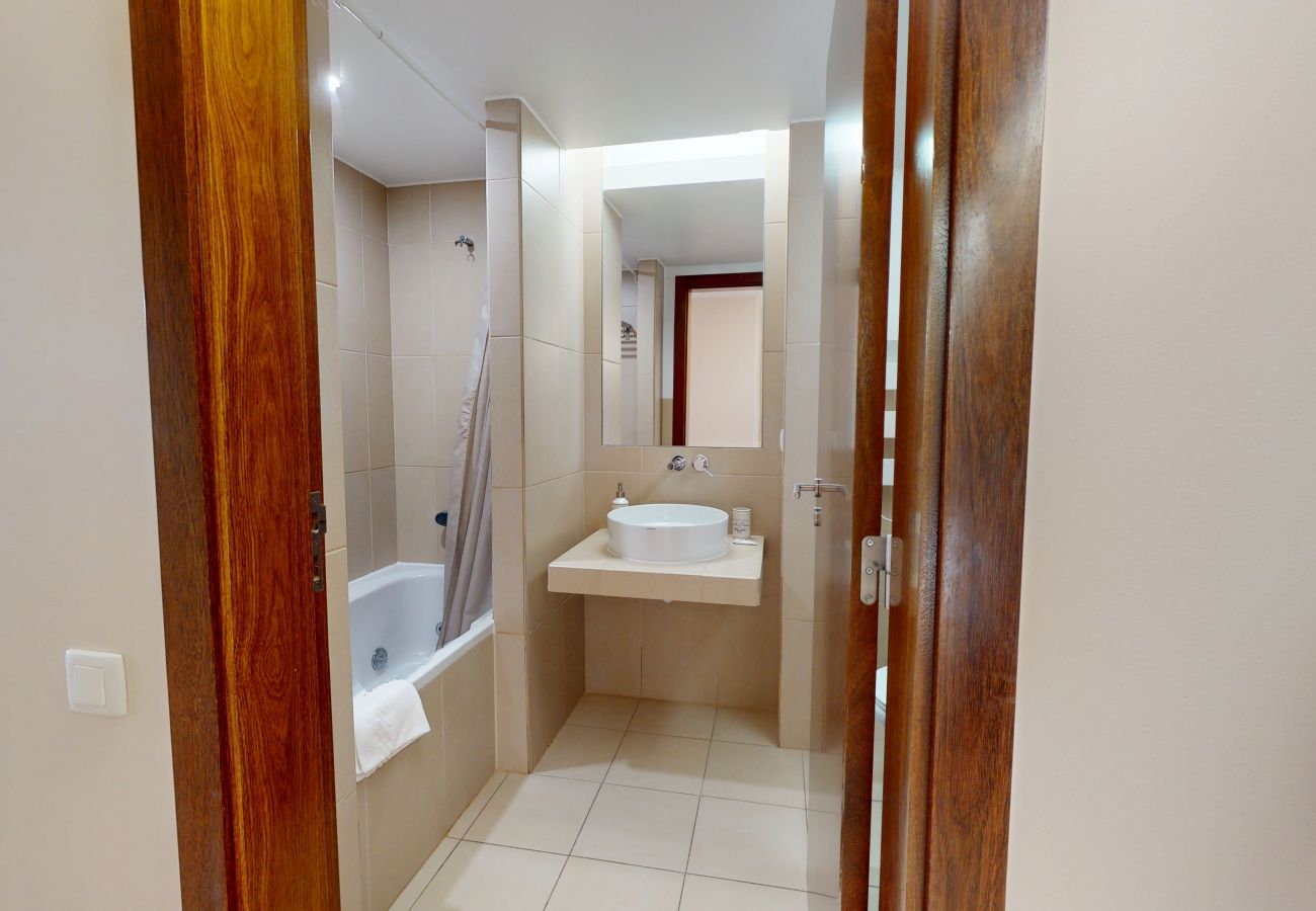 Apartamento em Albufeira - Herdade dos Salgados, T3-8C_0C, Vila das Lagoas, Albufeira