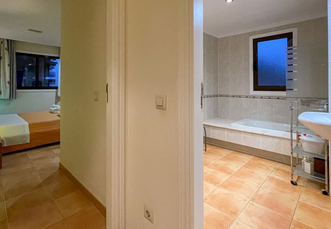 Apartamento em Albufeira - Apartamento T2, Praia da Falésia, Albufeira Apartamento em Albufeira - Apartamento T2, Praia da Falésia, Albufeira