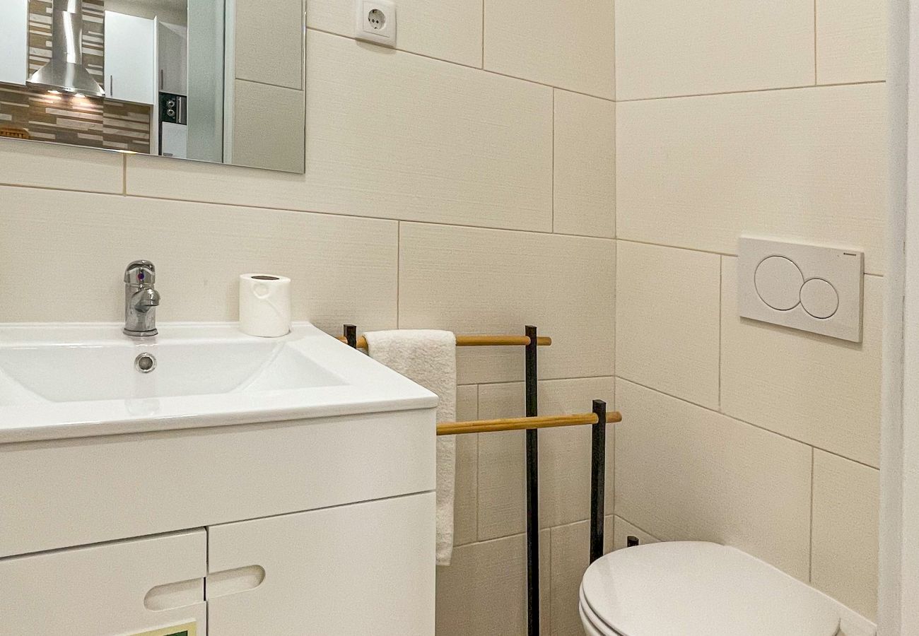 Apartamento em Albufeira - Apartamento T1, Arcos, Baixa de Albufeira, 150m da Praia do Túnel 