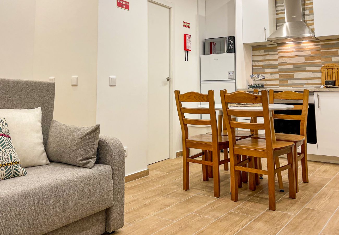 Apartamento em Albufeira - Apartamento T1, Arcos, Baixa de Albufeira, 150m da Praia do Túnel 