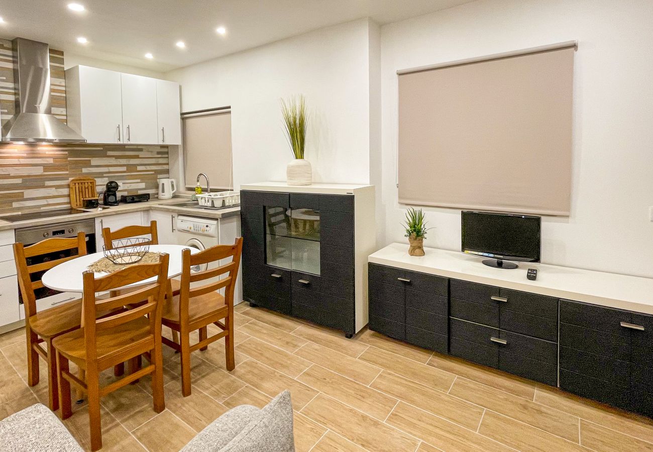 Apartamento em Albufeira - Apartamento T1, Arcos, Baixa de Albufeira, 150m da Praia do Túnel 