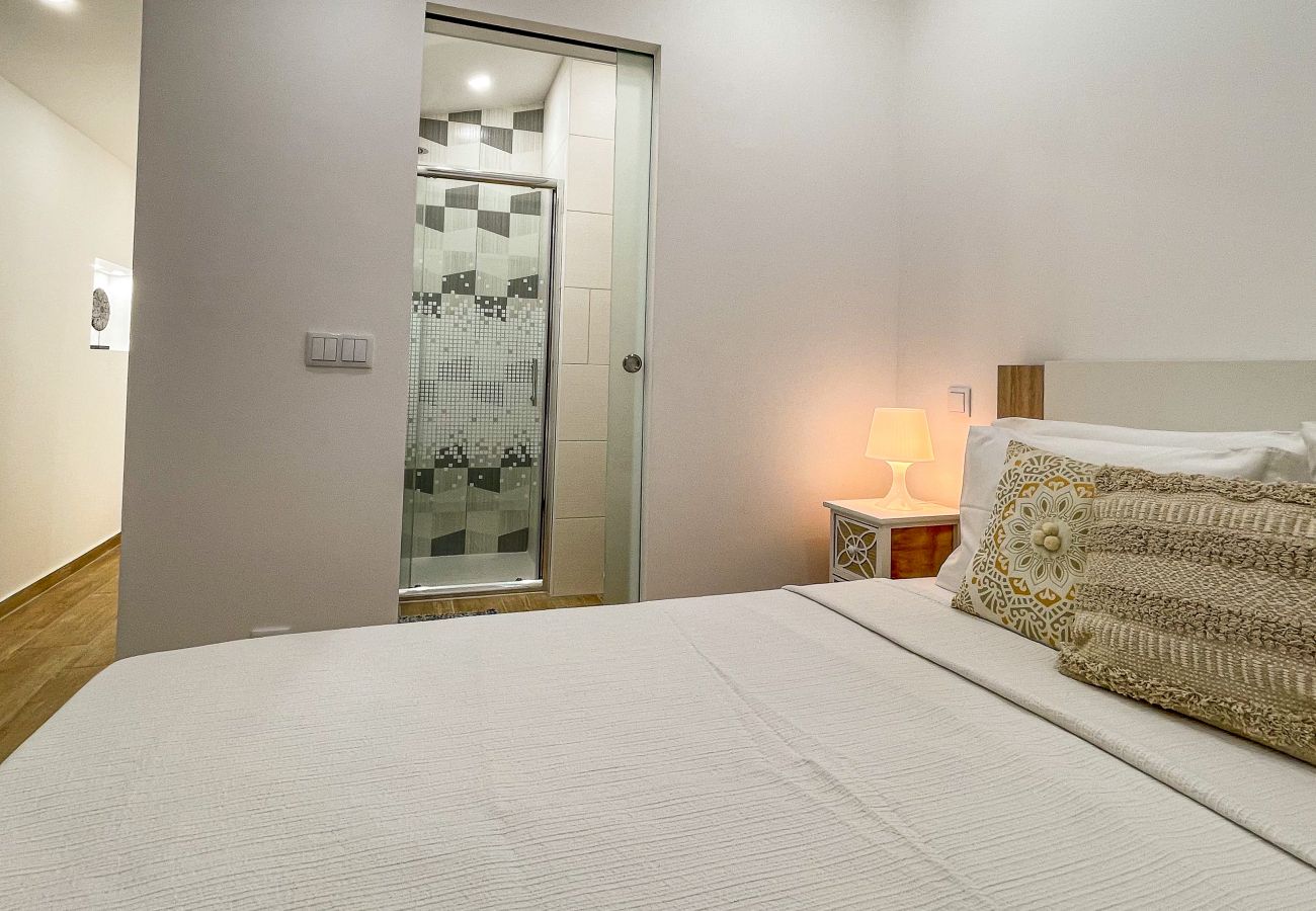 Apartamento em Albufeira - Apartamento T1, Arcos, Baixa de Albufeira, 150m da Praia do Túnel 