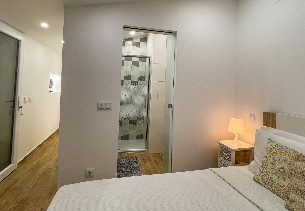 Apartamento em Albufeira - Apartamento T1, Arcos, Baixa de Albufeira, 150m da Praia do Túnel 