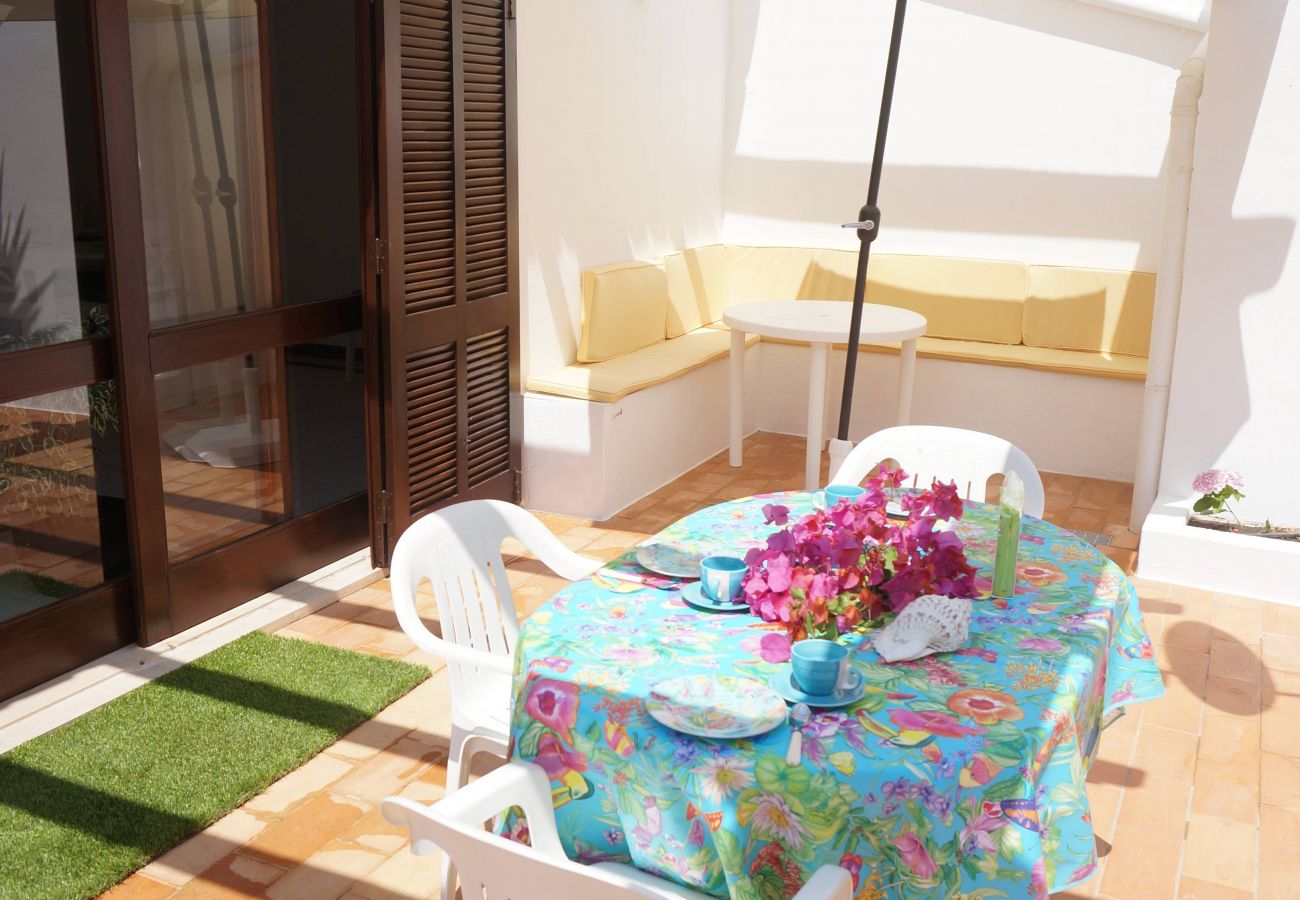 Apartamento em Albufeira - Apartamento T3 Gemeas, a 20 metros da Praia dos Olhos de Água
