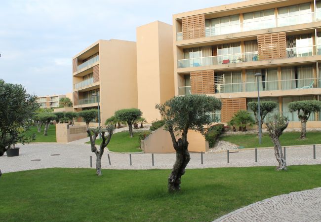 Apartamento em Albufeira - Herdade dos Salgados, T2 13A_3A, Vila das Lagoas Apartamento em Albufeira - Herdade dos Salgados, T2 13A_3A, Vila das Lagoas