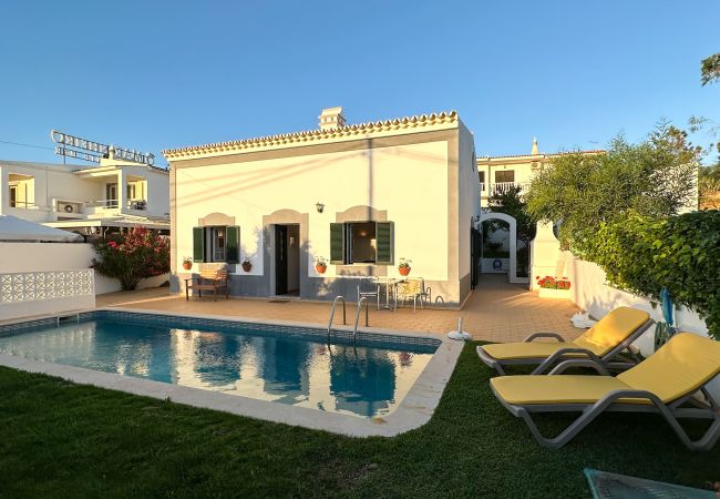 Villa em Albufeira - Casa das Conchas V4, Praia da Coelha Villa em Albufeira - Casa das Conchas V4, Praia da Coelha