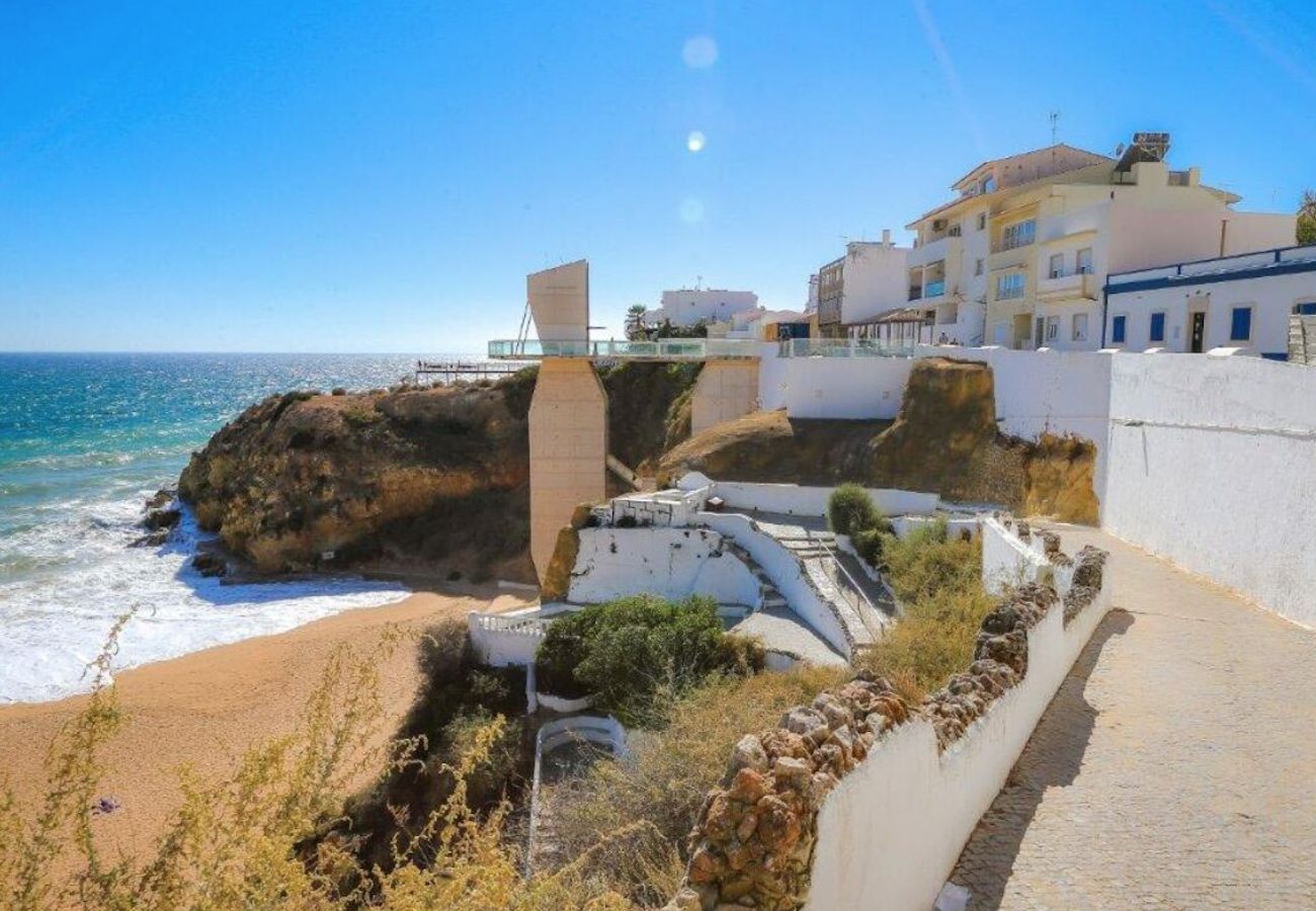 Casa em Albufeira - Casa Pontes Silva T2, 200m Praia do Túnel