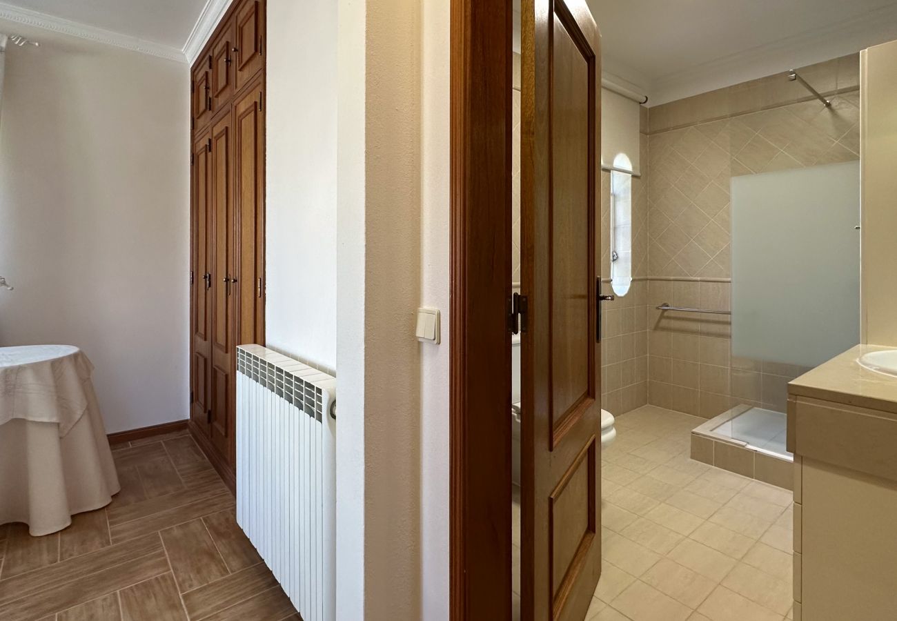 Villa em Albufeira -  Vivenda Catavento V5 Piscina e 100mt Praia da Galé