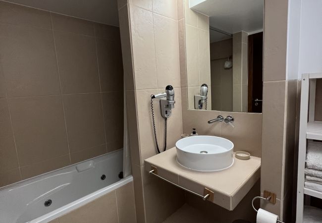 Apartamento em Albufeira - Herdade dos Salgados, T1 6B_1C, Vila das Lagoas  Apartamento em Albufeira - Herdade dos Salgados, T1 6B_1C, Vila das Lagoas