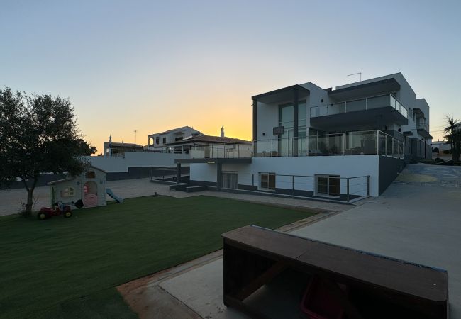 Casa geminada em Albufeira - Moradia T2 Estrelo Casa geminada em Albufeira - Moradia T2 Estrelo