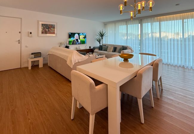 Apartamento em Albufeira - Herdade dos Salgados, T3 8B-1B, Vila das Lagoas Apartamento em Albufeira - Herdade dos Salgados, T3 8B-1B, Vila das Lagoas