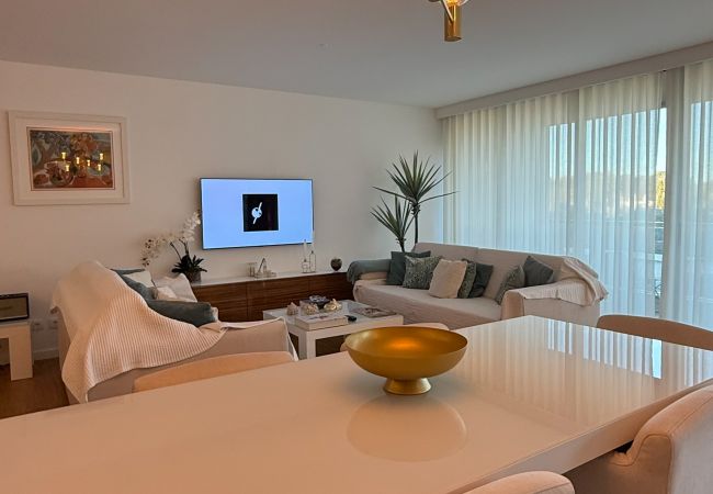 Apartamento em Albufeira - Herdade dos Salgados, T3 8B-1B, Vila das Lagoas Apartamento em Albufeira - Herdade dos Salgados, T3 8B-1B, Vila das Lagoas