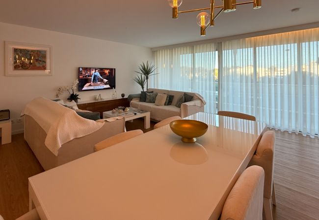 Apartamento em Albufeira - Herdade dos Salgados, T3 8B-1B, Vila das Lagoas Apartamento em Albufeira - Herdade dos Salgados, T3 8B-1B, Vila das Lagoas