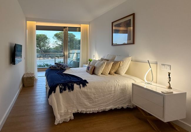 Apartamento em Albufeira - Herdade dos Salgados, T3 8B-1B, Vila das Lagoas Apartamento em Albufeira - Herdade dos Salgados, T3 8B-1B, Vila das Lagoas