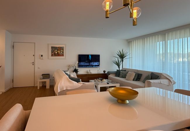 Apartamento em Albufeira - Herdade dos Salgados, T3 8B-1B, Vila das Lagoas Apartamento em Albufeira - Herdade dos Salgados, T3 8B-1B, Vila das Lagoas