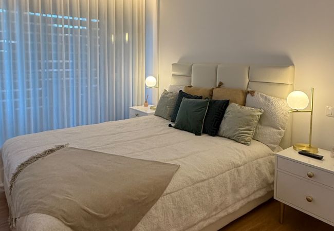 Apartamento em Albufeira - Herdade dos Salgados, T3 8B-1B, Vila das Lagoas Apartamento em Albufeira - Herdade dos Salgados, T3 8B-1B, Vila das Lagoas