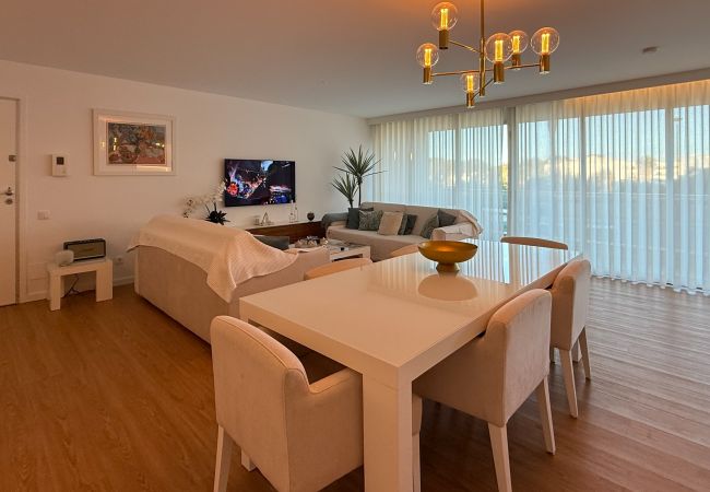 Apartamento em Albufeira - Herdade dos Salgados, T3 8B-1B, Vila das Lagoas Apartamento em Albufeira - Herdade dos Salgados, T3 8B-1B, Vila das Lagoas