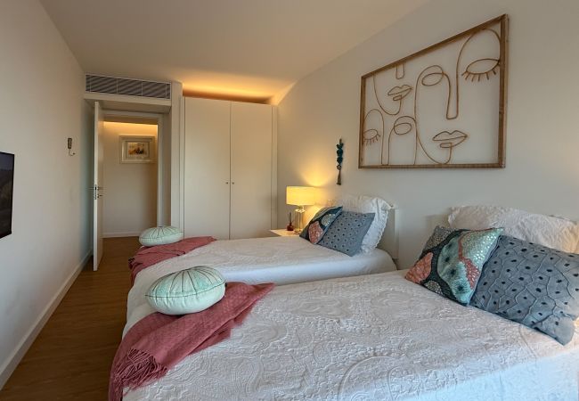 Apartamento em Albufeira - Herdade dos Salgados, T3 8B-1B, Vila das Lagoas Apartamento em Albufeira - Herdade dos Salgados, T3 8B-1B, Vila das Lagoas