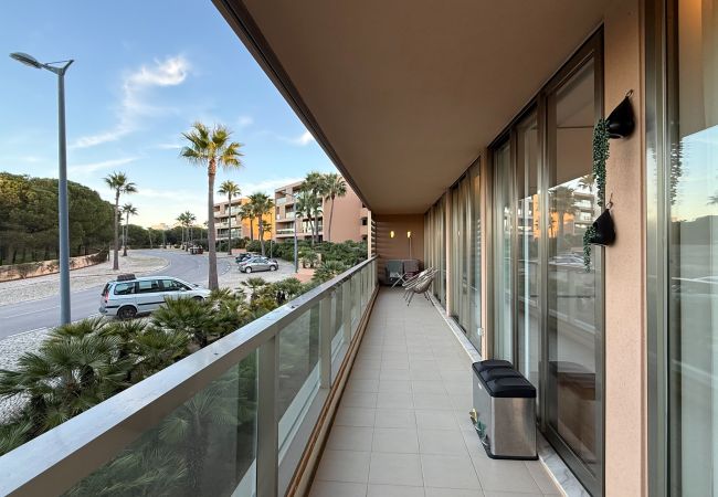Apartamento em Albufeira - Herdade dos Salgados, T3 8B-1B, Vila das Lagoas Apartamento em Albufeira - Herdade dos Salgados, T3 8B-1B, Vila das Lagoas