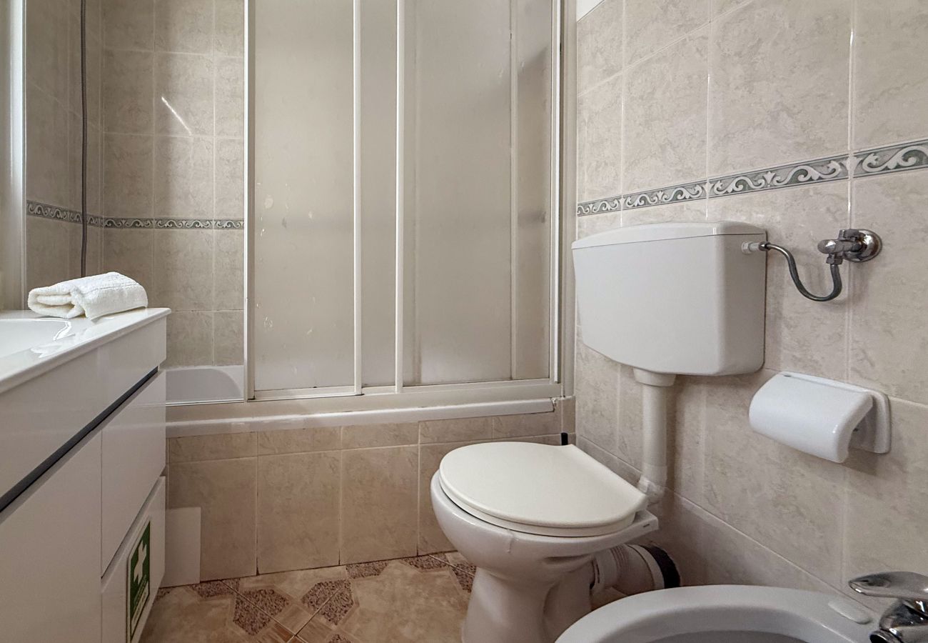 Apartamento em Albufeira -  Apartamento Miha Duplex T1, Montechoro 