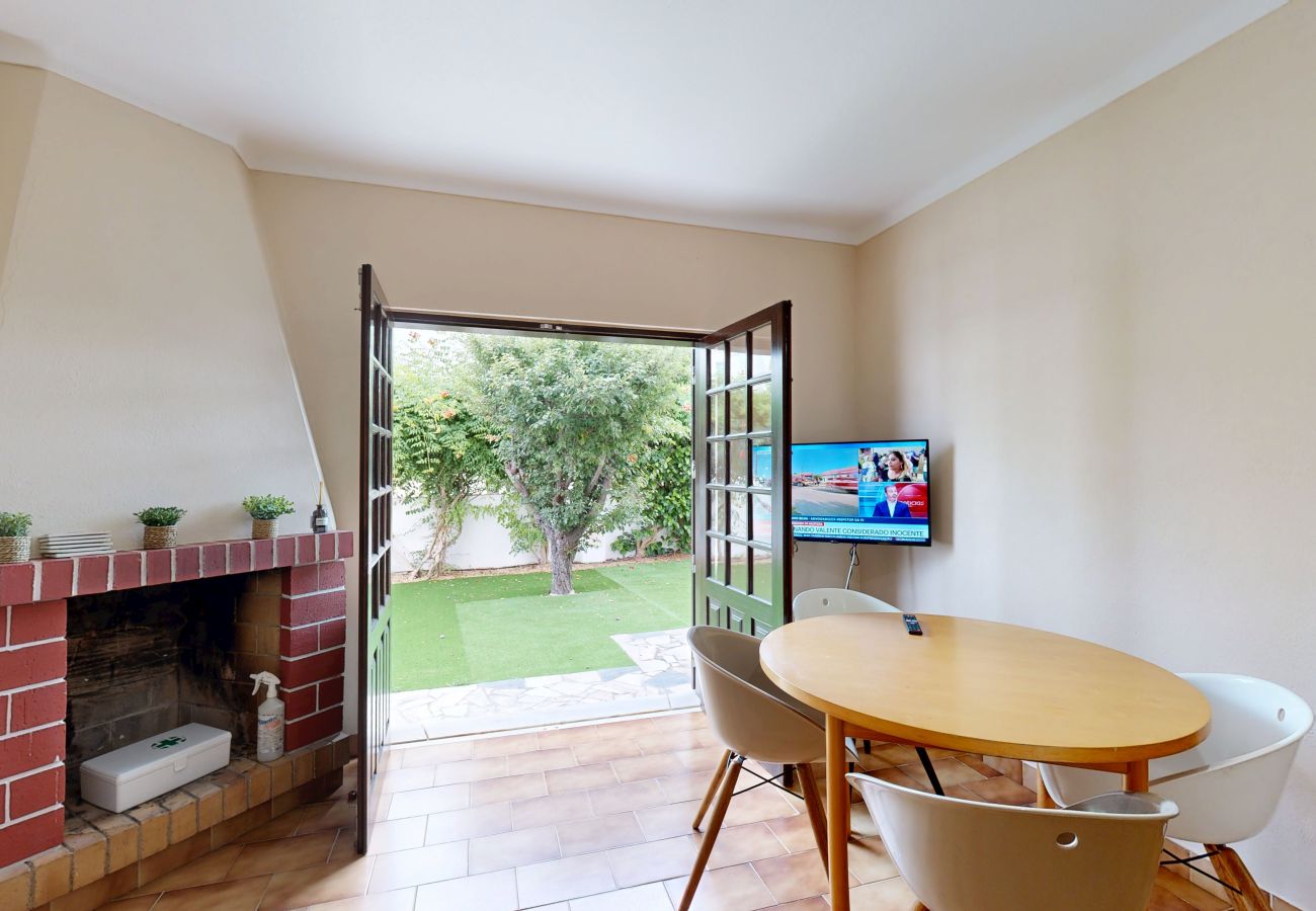 Casa geminada em Albufeira - Oura Villas V3 105