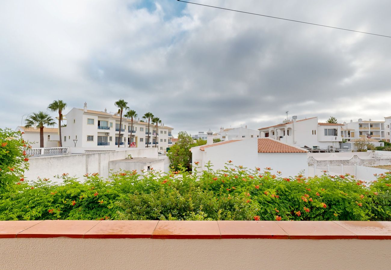 Casa geminada em Albufeira - Oura Villas V3 105