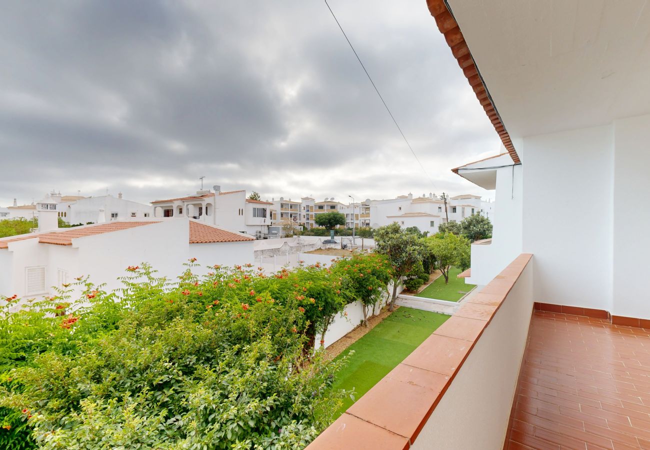 Casa geminada em Albufeira - Oura Villas V3 105