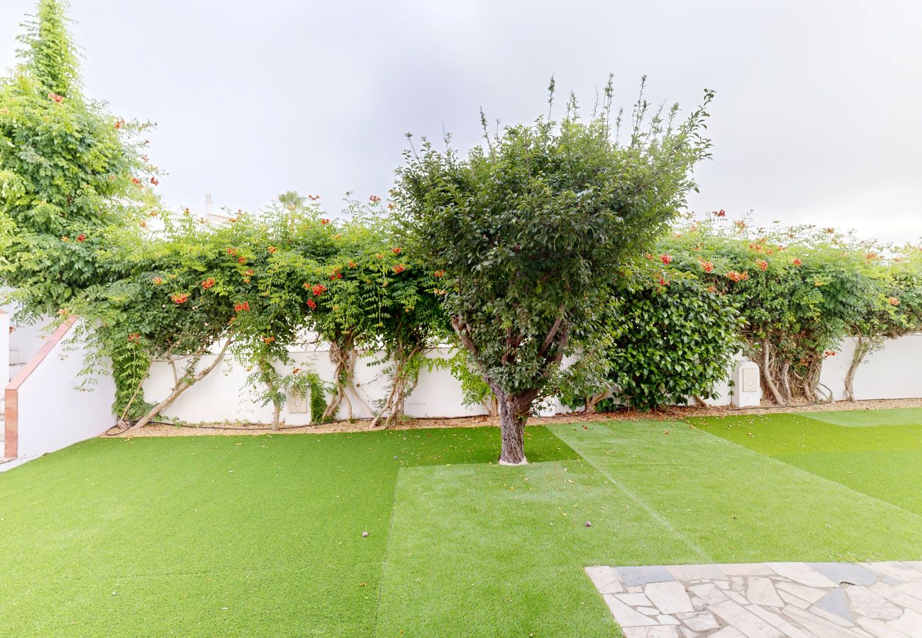 Casa geminada em Albufeira - Oura Villas V3 105