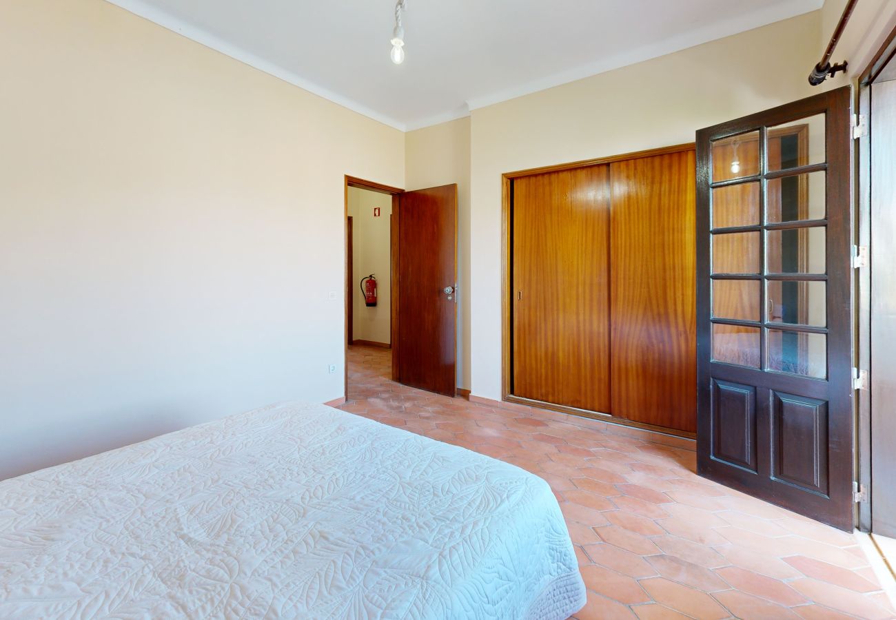 Casa geminada em Albufeira - Oura Villas V4 103