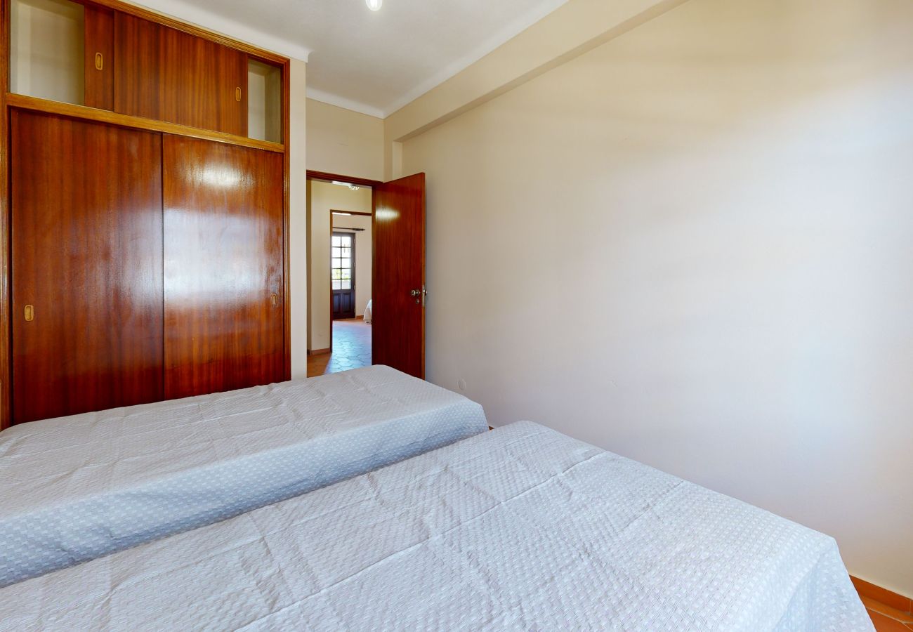 Casa geminada em Albufeira - Oura Villas V4 103
